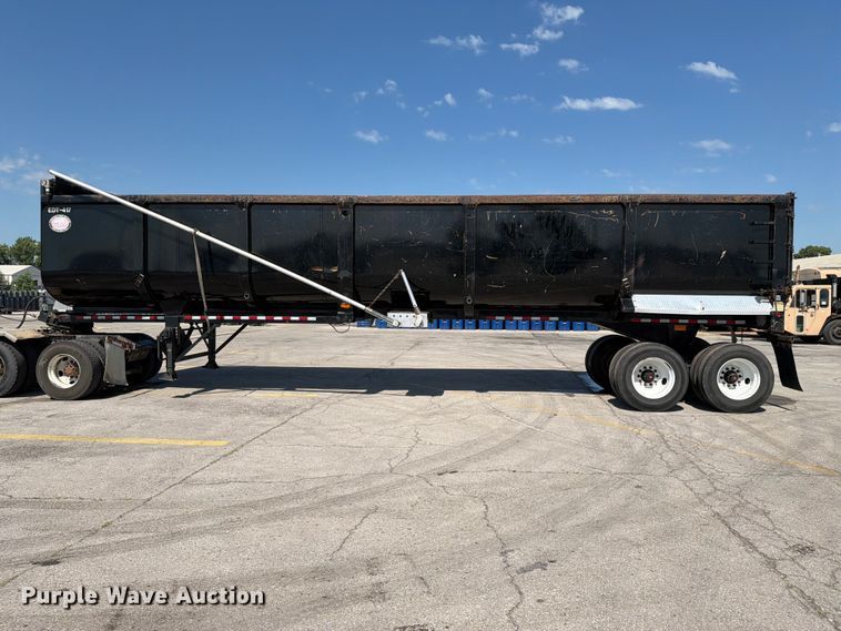 image for item EX4033 2018 Construction Trailer Specialists 