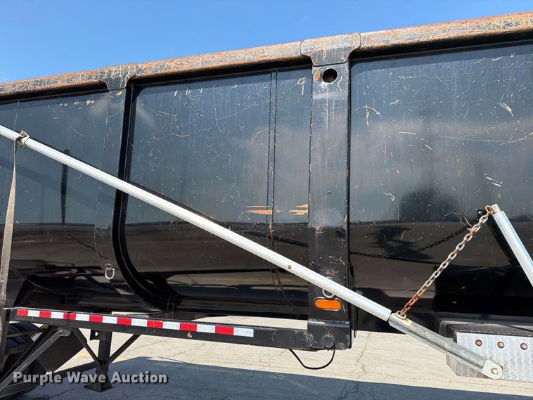 image for item EX4033 2018 Construction Trailer Specialists 