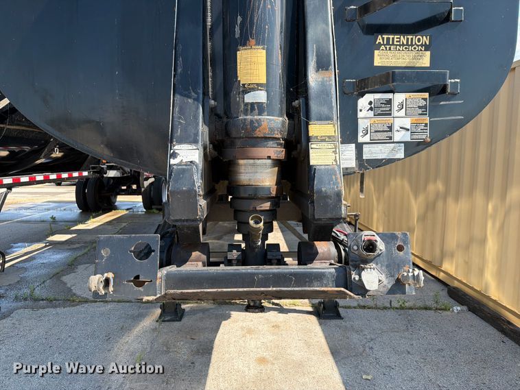 image for item EX4033 2018 Construction Trailer Specialists 