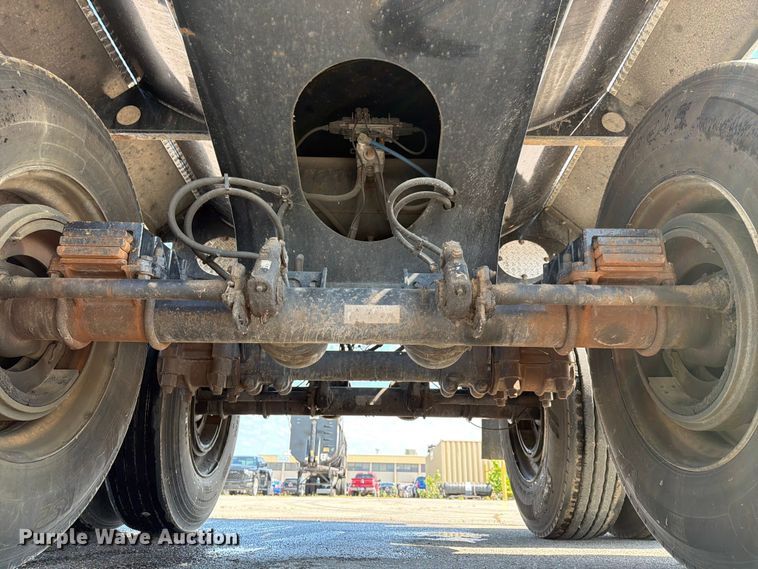 image for item EX4033 2018 Construction Trailer Specialists 