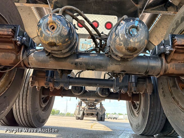 image for item EX4033 2018 Construction Trailer Specialists 