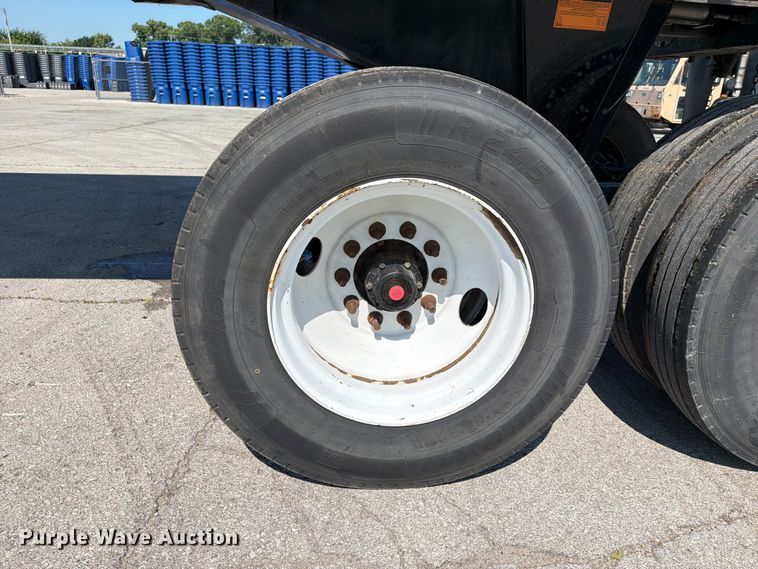 image for item EX4033 2018 Construction Trailer Specialists 