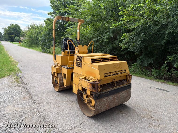 image for item EX4034 Hypac C747A double drum vibratory roller