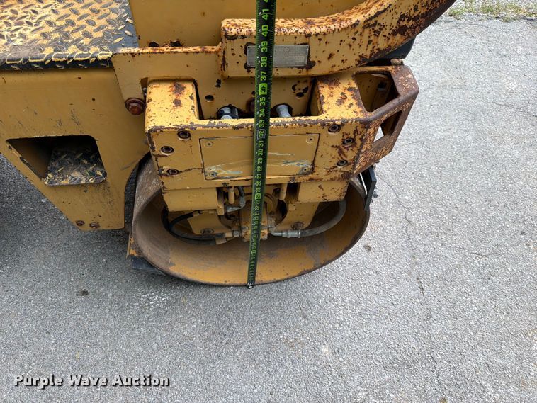 image for item EX4034 Hypac C747A double drum vibratory roller
