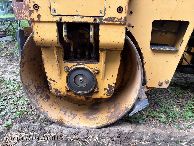 image for item EX4034 Hypac C747A double drum vibratory roller