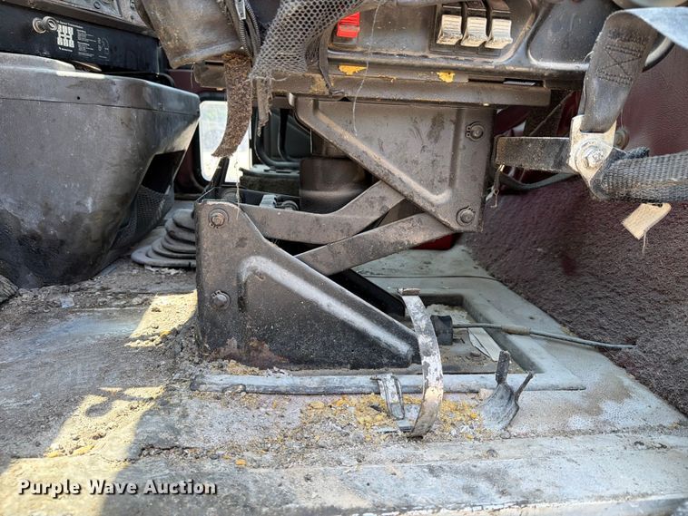 image for item EX4038 2001 International 9400i vacuum truck