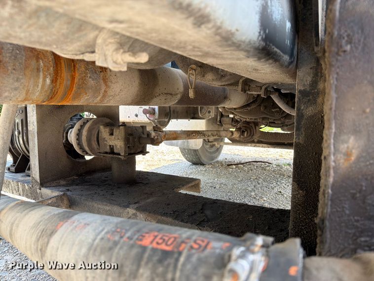 image for item EX4038 2001 International 9400i vacuum truck