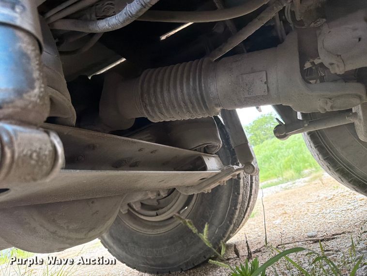 image for item EX4038 2001 International 9400i vacuum truck