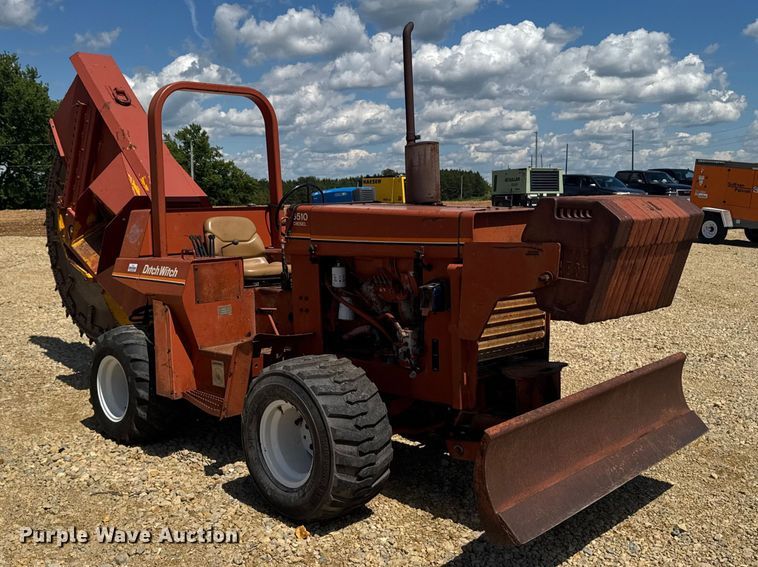 image for item FB5724 1986 Ditch Witch 6510 Diesel rock saw