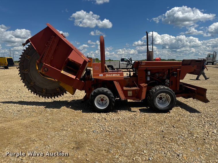 image for item FB5724 1986 Ditch Witch 6510 Diesel rock saw