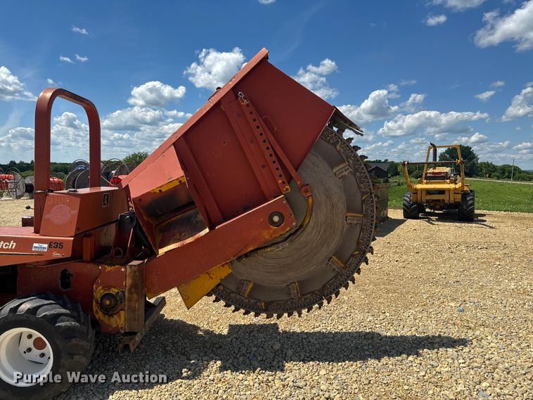 image for item FB5724 1986 Ditch Witch 6510 Diesel rock saw