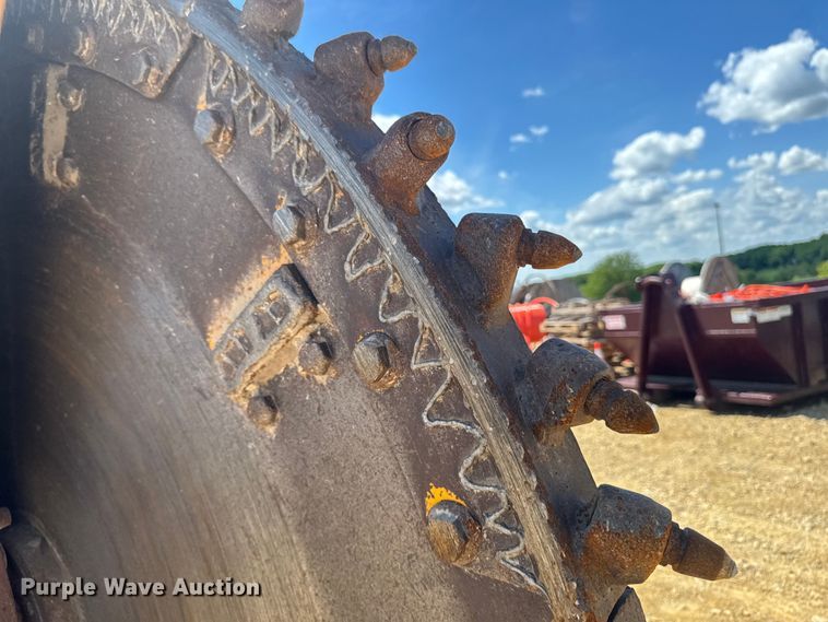 image for item FB5724 1986 Ditch Witch 6510 Diesel rock saw