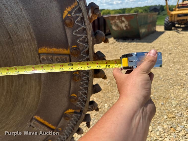 image for item FB5724 1986 Ditch Witch 6510 Diesel rock saw