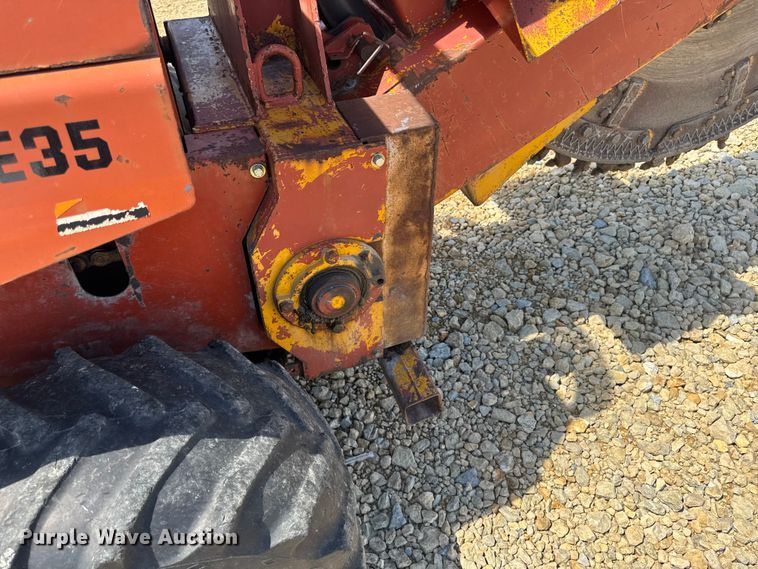 image for item FB5724 1986 Ditch Witch 6510 Diesel rock saw