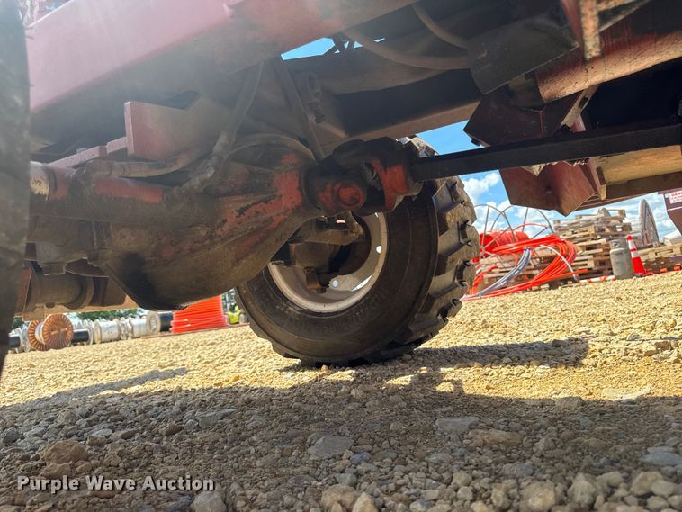 image for item FB5724 1986 Ditch Witch 6510 Diesel rock saw