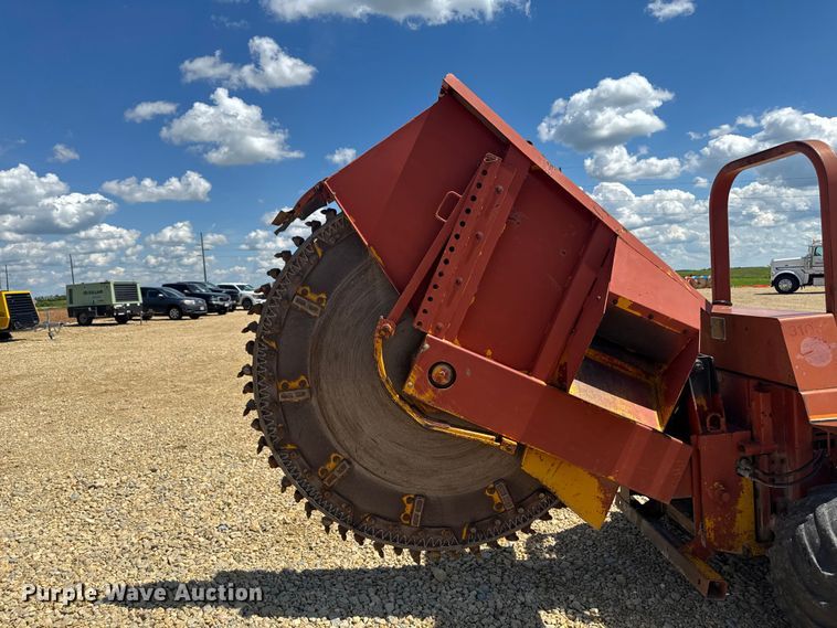 image for item FB5724 1986 Ditch Witch 6510 Diesel rock saw