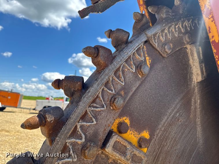 image for item FB5724 1986 Ditch Witch 6510 Diesel rock saw
