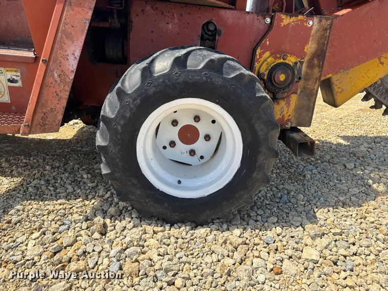image for item FB5724 1986 Ditch Witch 6510 Diesel rock saw