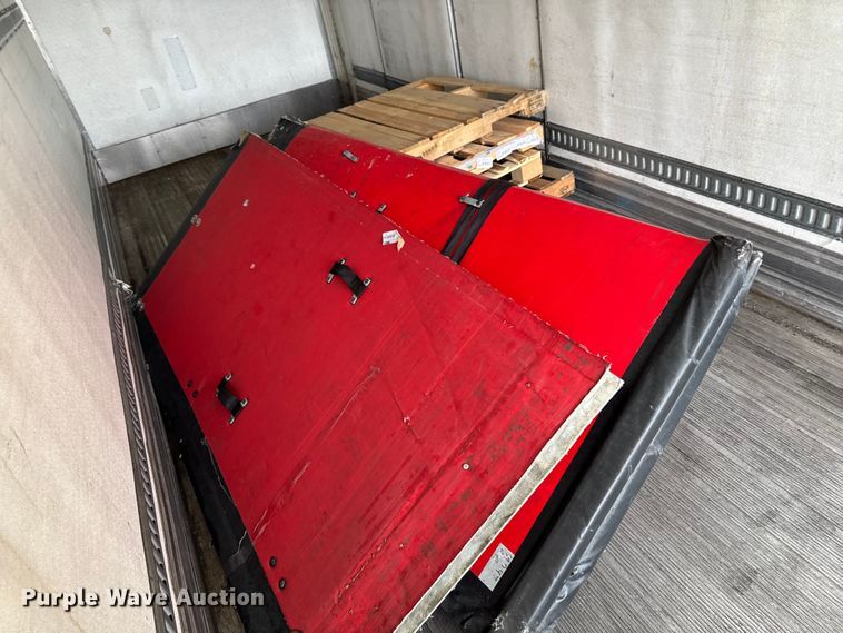 image for item FB5737 2018 Freightliner 7300 refrigerated delivery truck