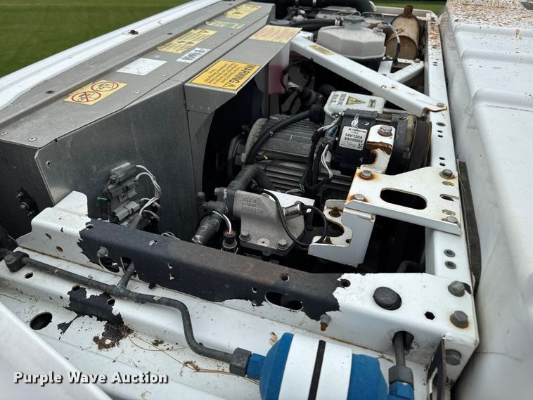 image for item FB5737 2018 Freightliner 7300 refrigerated delivery truck