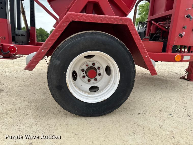 image for item FB5738 1980 PULLER TENSIONER cable puller trailer
