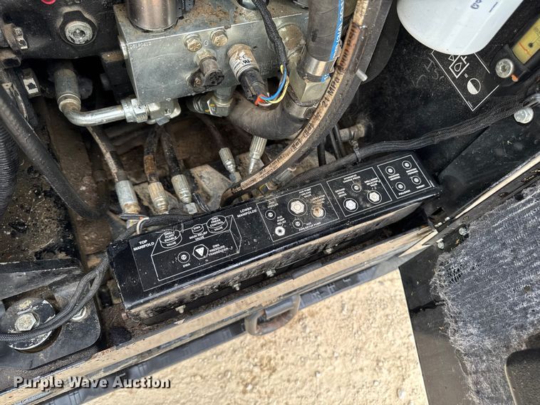 image for item FB5739 2020 Ditch Witch JT24 directional boring unit