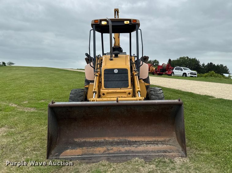 image for item FB5741 1999 New Holland 555E backhoe