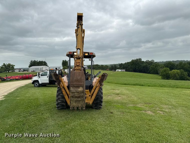 image for item FB5741 1999 New Holland 555E backhoe
