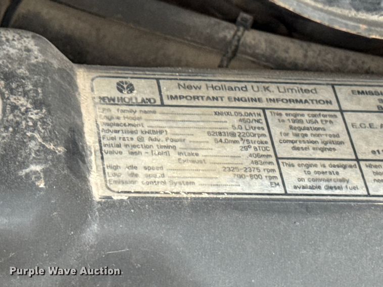 image for item FB5741 1999 New Holland 555E backhoe