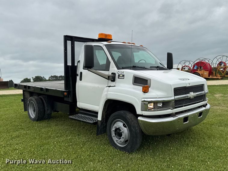 image for item FB5742 2006 Chevrolet C5500 flatbed truck
