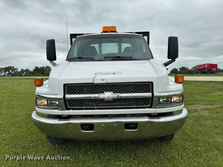 image for item FB5742 2006 Chevrolet C5500 flatbed truck