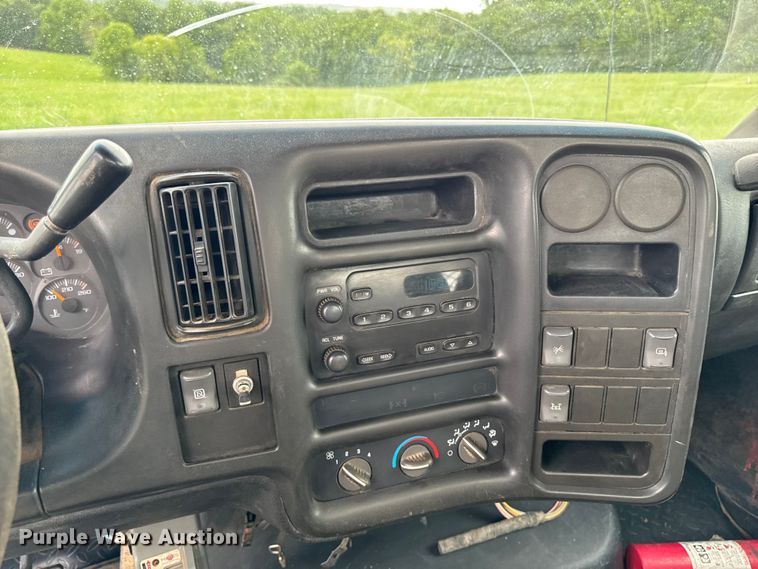 image for item FB5742 2006 Chevrolet C5500 flatbed truck