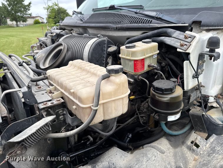 image for item FB5742 2006 Chevrolet C5500 flatbed truck