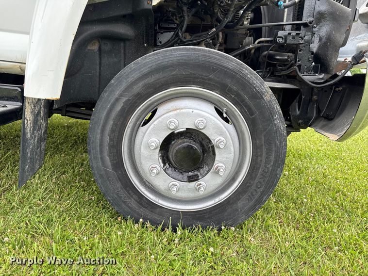 image for item FB5742 2006 Chevrolet C5500 flatbed truck