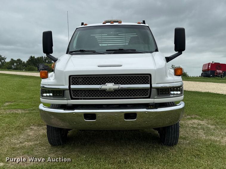 image for item FB5743 2005 Chevrolet C4500 dump truck