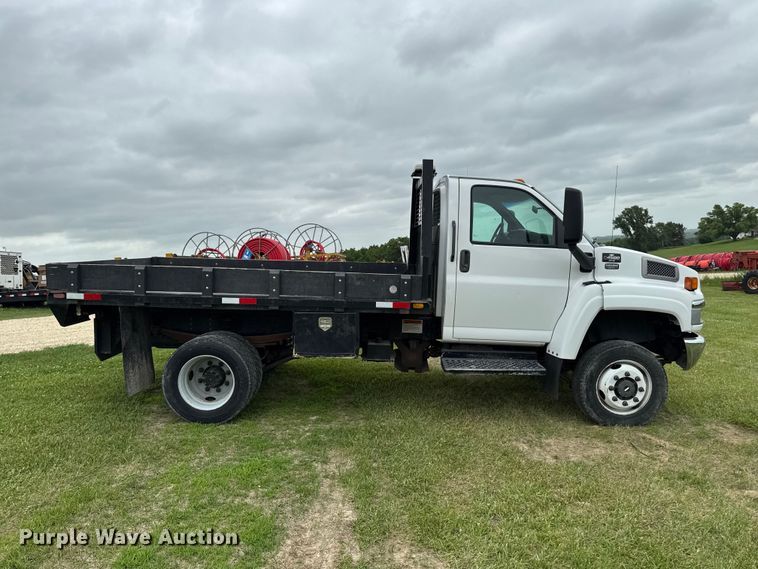 image for item FB5743 2005 Chevrolet C4500 dump truck