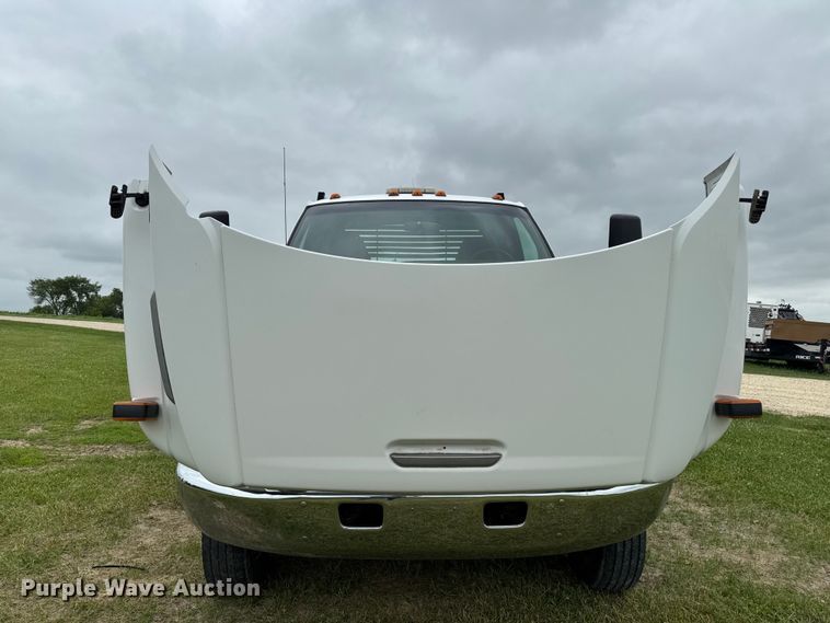 image for item FB5743 2005 Chevrolet C4500 dump truck