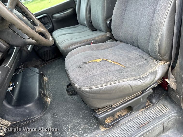 image for item FB5743 2005 Chevrolet C4500 dump truck