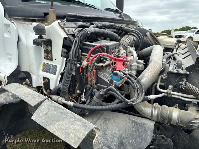 image for item FB5743 2005 Chevrolet C4500 dump truck