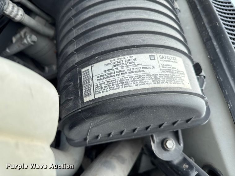 image for item FB5743 2005 Chevrolet C4500 dump truck