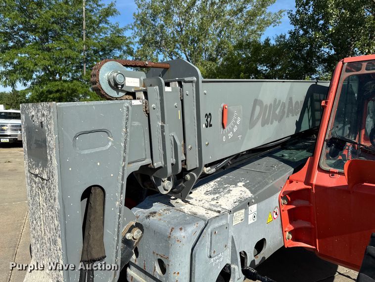 image for item FB5746 2017 Skyjack SJ643TH telehandler