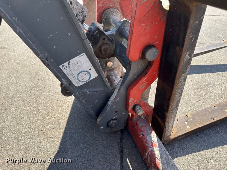 image for item FB5746 2017 Skyjack SJ643TH telehandler