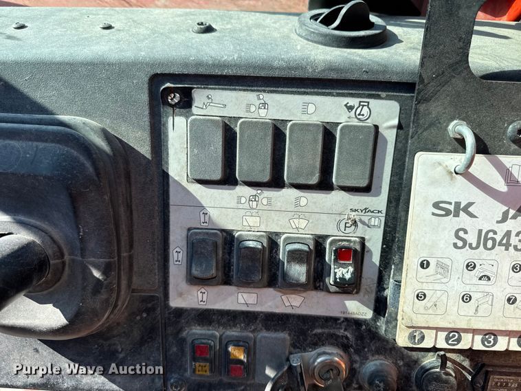 image for item FB5746 2017 Skyjack SJ643TH telehandler
