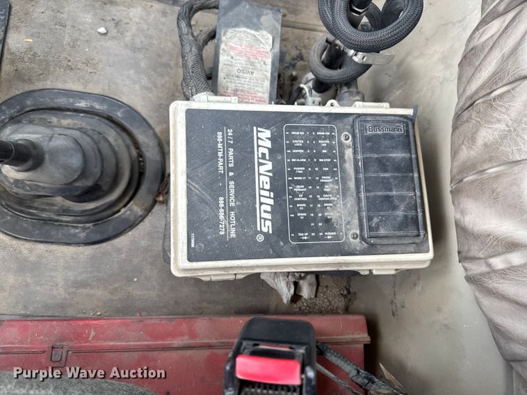 image for item FB5755 2005 International 5500i ready mix truck