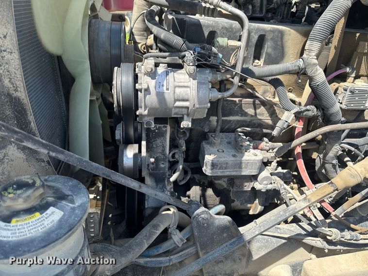 image for item FB5755 2005 International 5500i ready mix truck