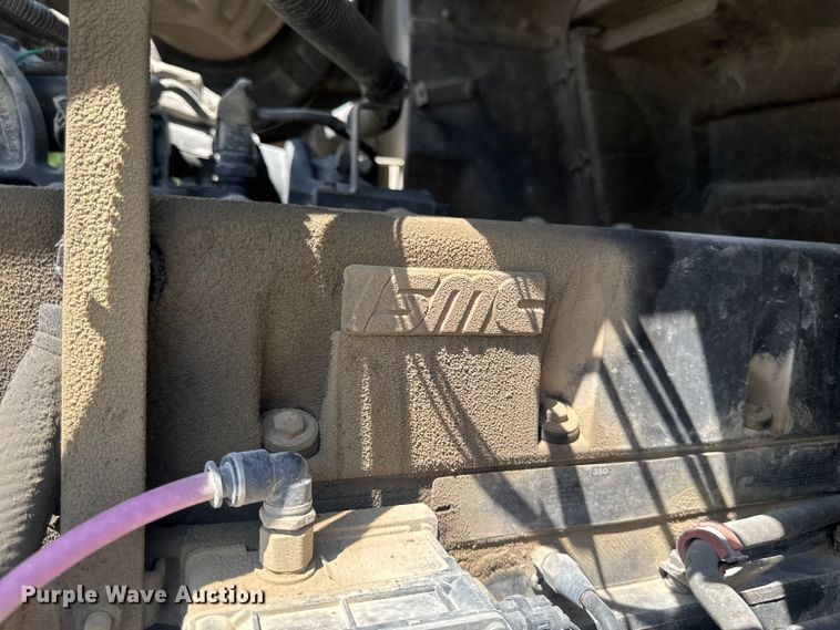 image for item FB5755 2005 International 5500i ready mix truck
