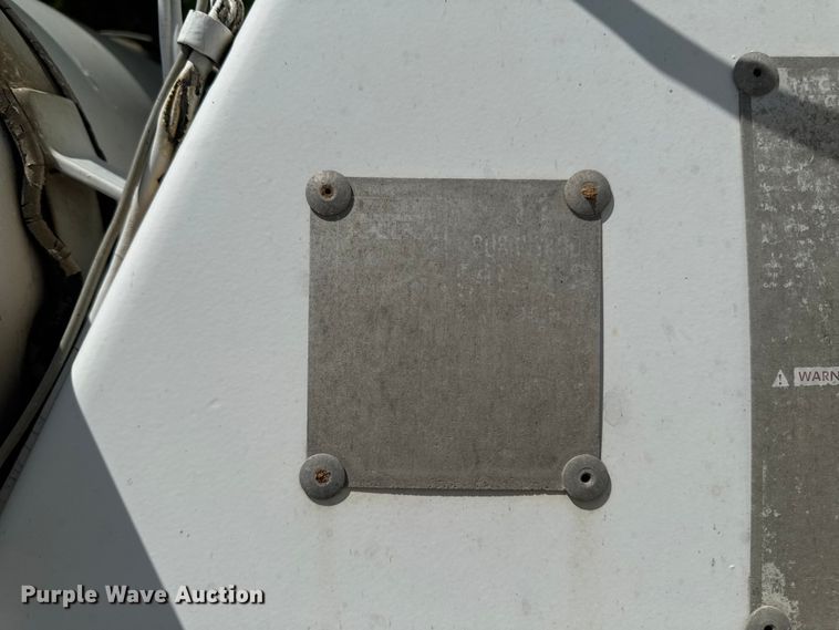 image for item FB5756 2004 International 5500i ready mix truck