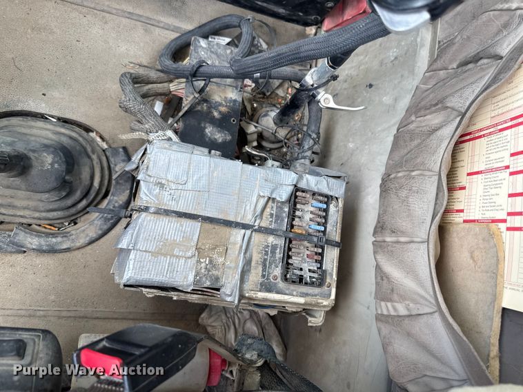 image for item FB5756 2004 International 5500i ready mix truck