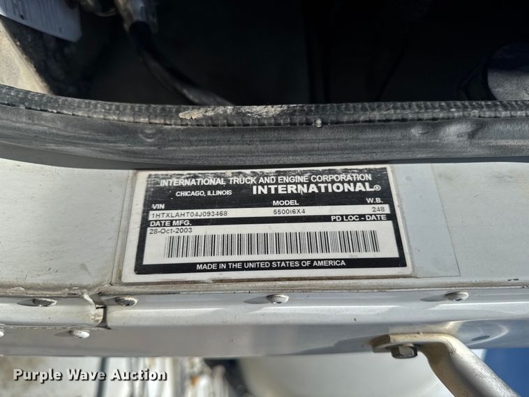 image for item FB5756 2004 International 5500i ready mix truck