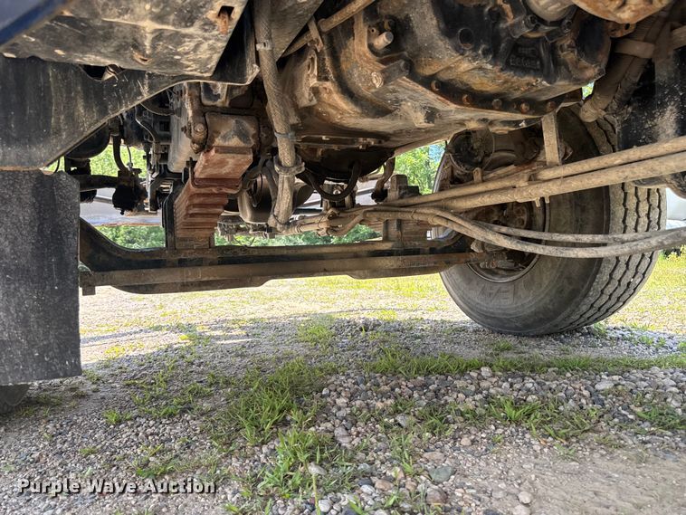 image for item FB5757 1999 Sterling L8513 ready mix truck